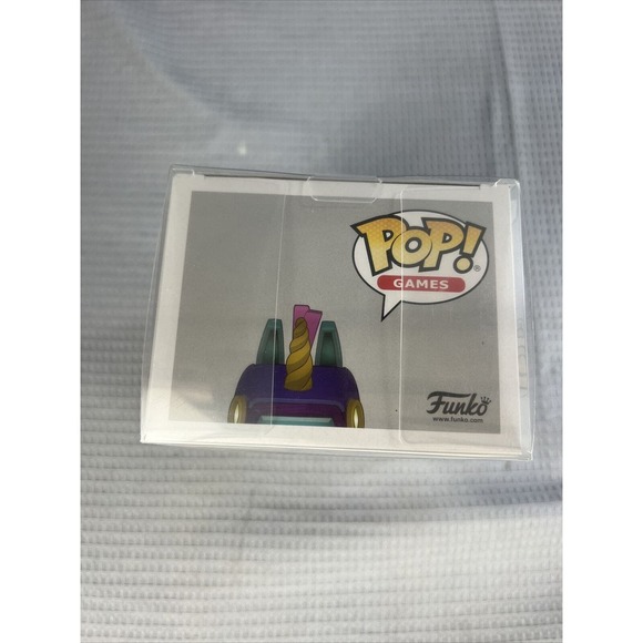 NIB Funko POP! Fortnite 623 Bash 2020 Fall Convention Limited Edition +PROTECTOR - Picture 5 of 8